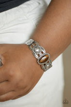 Load image into Gallery viewer, Paparazzi Accessories - Solar Solstice - Brown
