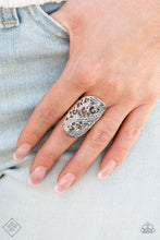 Load image into Gallery viewer, Paparazzi Accessories - Pier Paradise - Silver
