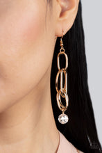 Load image into Gallery viewer, Paparazzi Accessories - Park Avenue Princess - Gold
