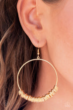Load image into Gallery viewer, Paparazzi Accessories - Retro Ringleader - Gold
