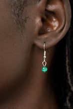Load image into Gallery viewer, Paparazzi - Gracefully Gemstone - Green
