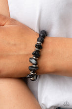 Load image into Gallery viewer, Paparazzi - Volcanic Vacay - Silver
