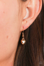 Load image into Gallery viewer, Paparazzi - Lovestruck Shimmer - Gold
