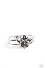 Load image into Gallery viewer, Paparazzi Accessories - Chic Corsage - Silver
