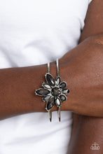 Load image into Gallery viewer, Paparazzi Accessories - Chic Corsage - Silver
