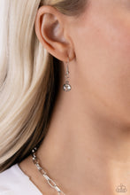 Load image into Gallery viewer, Paparazzi Accessories - Evolving Elegance - Purple
