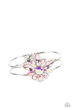 Load image into Gallery viewer, Paparazzi Accessories - Chic Corsage - Multi
