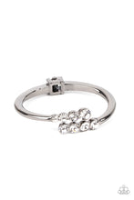Load image into Gallery viewer, Paparazzi Accessories - Defying Dazzle - Black
