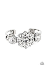 Load image into Gallery viewer, Paparazzi Accessories - Daydream Dazzle - White
