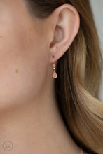 Load image into Gallery viewer, Paparazzi Accessories - Dynamically Dainty - Copper
