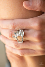 Load image into Gallery viewer, Paparazzi - Rhinestone Stunner - White
